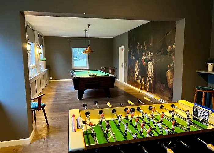 Tolles Fuer 18 Personen In Ostfriesland Mit Kino, Bar, Sauna Und Whirlpool 度假居