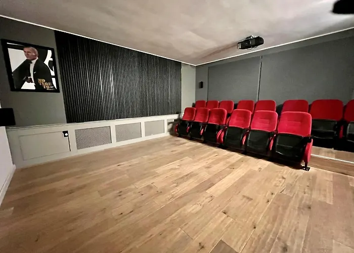 Tolles Fuer 18 Personen In Ostfriesland Mit Kino, Bar, Sauna Und Whirlpool Backemoor